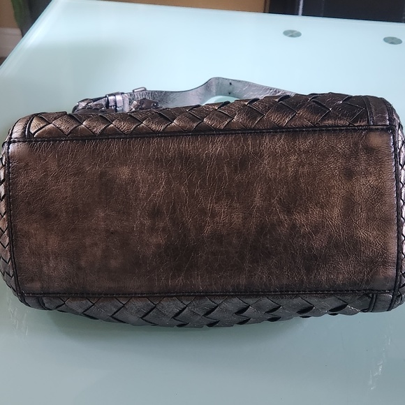 Francesco Biasia Gray Silver Hobo Bag with Woven Design - Picture 3 of 11